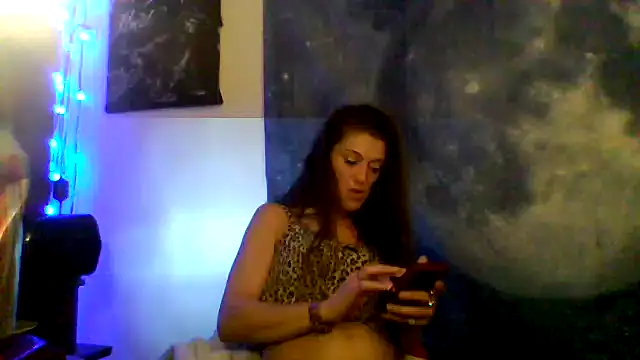 Snapshot of fantasymade69 chatting on 12/02/24, 04:53 fantasymade69 online show from 12/02/24, 04:53