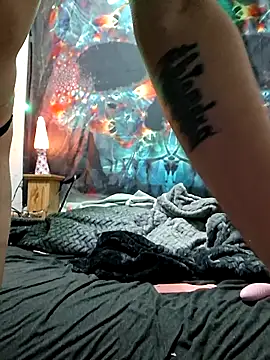 Snapshot of fantasymade69 chatting on 10/12/25, 01:43 fantasymade69 online show from 10/12/25, 01:43