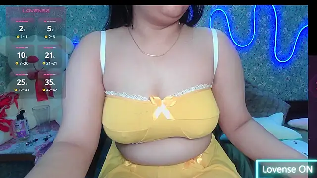 Snapshot of Kriti_02 chatting on 02/19/26, 05:58 Kriti 02 online show from 02/19/26, 05:58