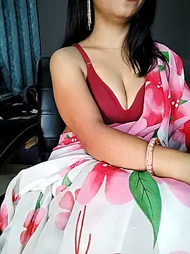 hot Oliviaa online show from 03/08/25, 05:22