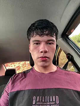 Logan smith1 online show from 10/05/25, 03:32