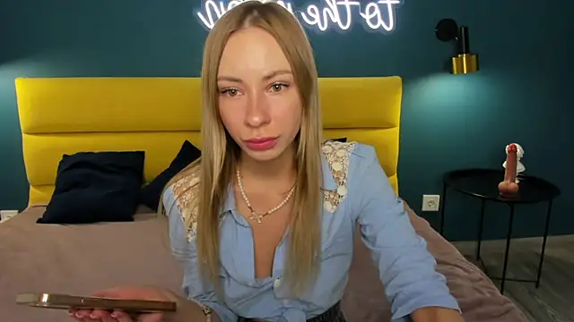 Diana Garrett online show from 06/12/26, 08:35