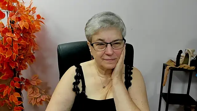 IrisDream online show from 10/15/25, 06:35