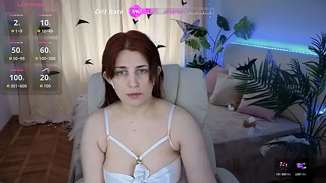 Snapshot of FoxyRayy chatting on 10/13/25, 08:14 FoxyRayy online show from 10/13/25, 08:14