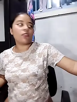 Snapshot of Bruno_Iris_sex chatting on 09/25/25, 06:50 Bruno Iris sex online show from 09/25/25, 06:50