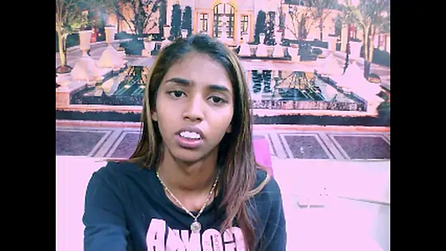 IndianSexySlender online show from 12/13/24, 06:00