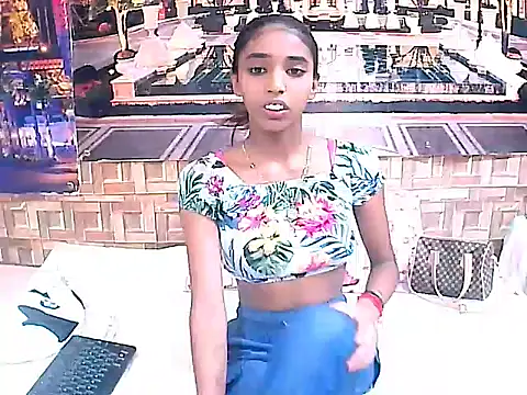 IndianSexySlender online show from 03/20/25, 06:41