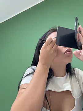 iiris  online show from 11/04/25, 02:38