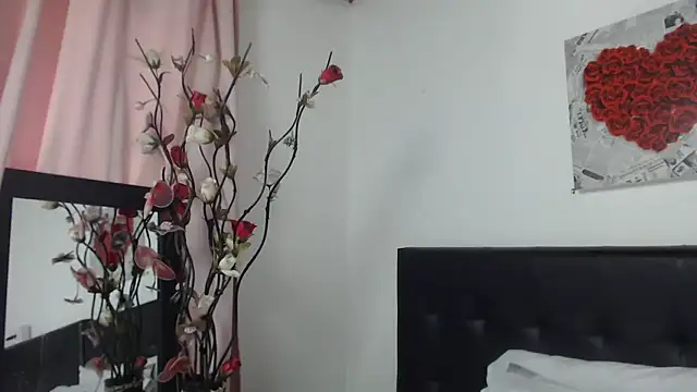 Angelinna Milf online show from 12/14/24, 07:36