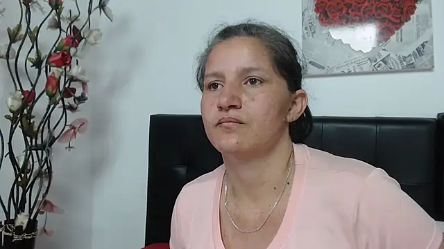 Angelinna Milf online show from 01/17/25, 06:54