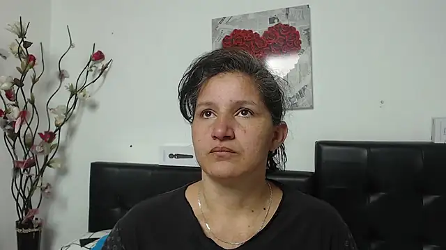 Angelinna Milf online show from 02/18/25, 02:27