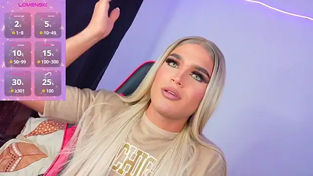 Snapshot of AllisonsweetZ chatting on 11/25/25, 04:23 AllisonsweetZ online show from 11/25/25, 04:23