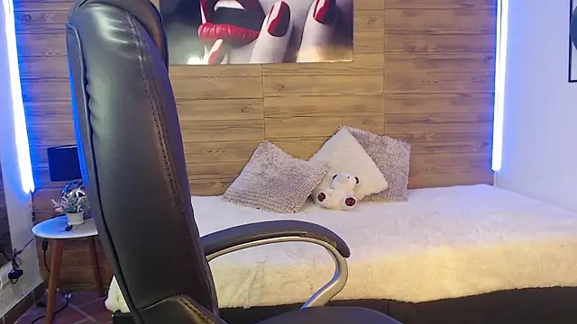 jhoellx online show from 12/12/24, 12:44