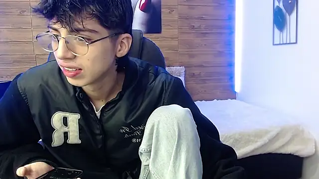 jhoellx online show from 12/13/24, 12:50