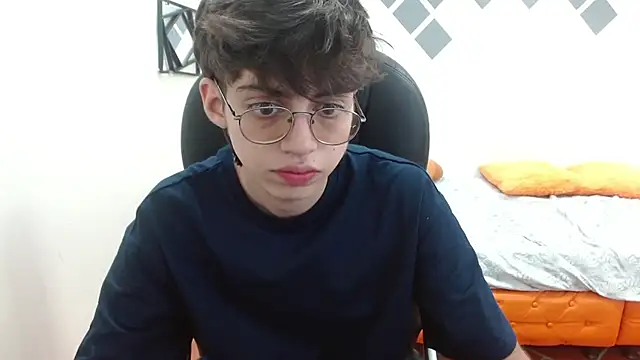 jhoellx online show from 12/26/24, 07:05