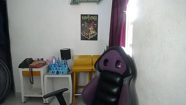 Snapshot of diabla_sexyboobs chatting on 09/16/25, 08:10 diabla sexyboobs online show from 09/16/25, 08:10