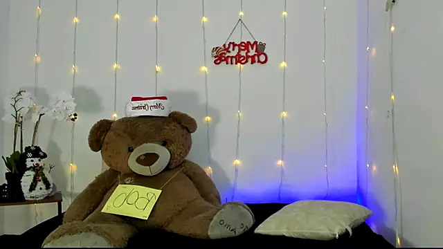 kendal scott1 online show from 12/02/24, 08:44