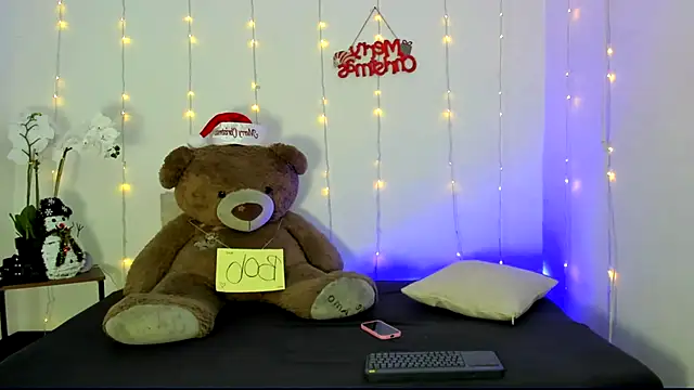 kendal scott1 online show from 12/06/24, 08:40