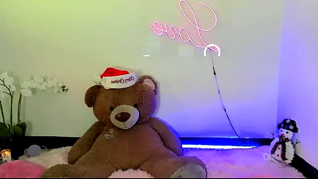 kendal scott1 online show from 12/31/24, 09:06