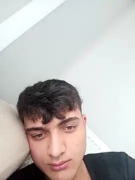 Snapshot of boy_3835 chatting on 03/12/25, 12:36 boy 3835 online show from 03/12/25, 12:36