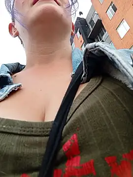 sophie banger online show from 11/29/25, 08:34