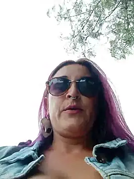 sophie banger online show from 05/21/26, 09:44