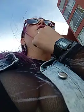 sophie banger online show from 07/23/26, 07:34