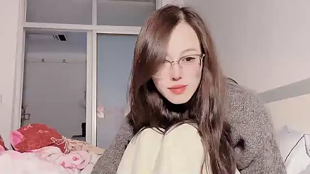 Krismil3 online show from 12/19/24, 07:40