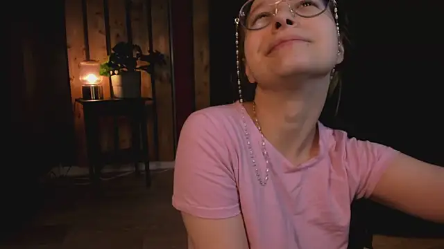 Snapshot of CassieCool chatting on 11/19/25, 12:38 CassieCool online show from 11/19/25, 12:38