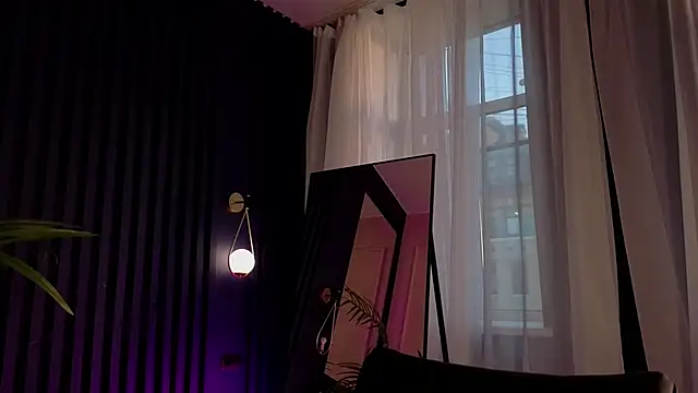 Snapshot of CassieCool chatting on 11/22/25, 12:48 CassieCool online show from 11/22/25, 12:48