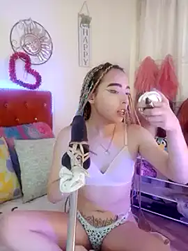 Snapshot of Yennastone chatting on 12/22/24, 04:59 Yennastone online show from 12/22/24, 04:59