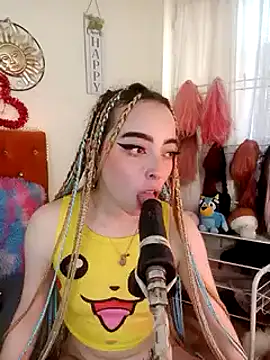 Snapshot of Yennastone chatting on 12/31/24, 06:46 Yennastone online show from 12/31/24, 06:46