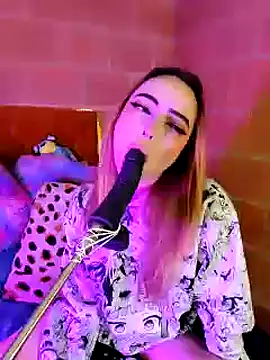 Snapshot of Yennastone chatting on 02/20/25, 02:29 Yennastone online show from 02/20/25, 02:29