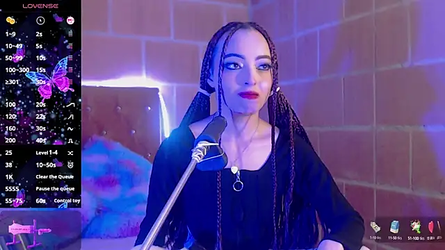 Snapshot of Yennastone chatting on 03/13/25, 12:37 Yennastone online show from 03/13/25, 12:37