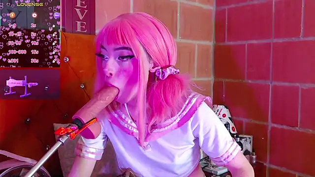 Snapshot of Yennastone chatting on 09/30/25, 01:10 Yennastone online show from 09/30/25, 01:10