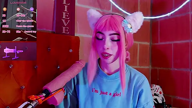 Snapshot of Yennastone chatting on 10/22/25, 04:46 Yennastone online show from 10/22/25, 04:46