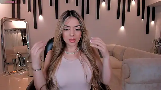 ChloePreston  online show from 12/15/24, 10:28