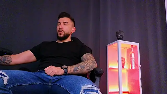 MightyAaron66 online show from 01/31/25, 03:41