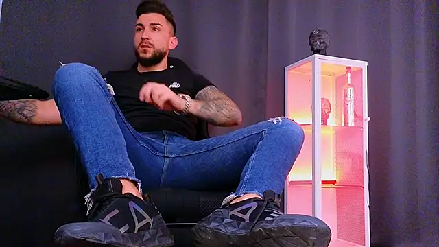 MightyAaron66 online show from 02/01/25, 03:52