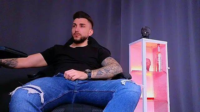 MightyAaron66 online show from 02/10/25, 02:26