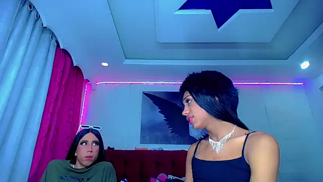 NahomiCamper online show from 10/18/25, 01:23