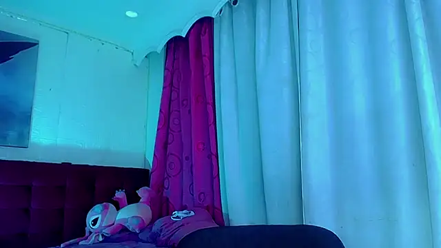 NahomiCamper online show from 11/02/25, 10:45