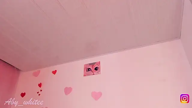 AbyWhitee online show from 09/30/25, 02:33