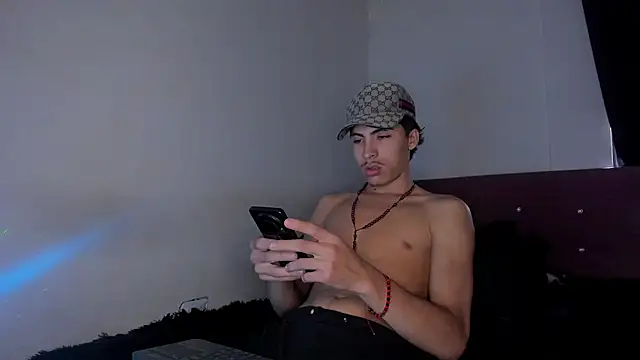HeellBoy  online show from 07/18/26, 04:33