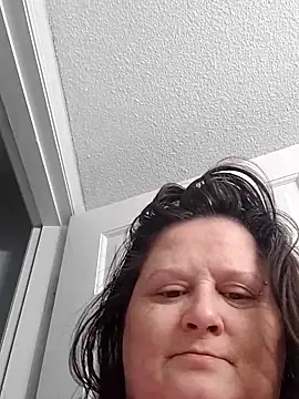 staceysmomfow online show from 01/03/25, 02:51