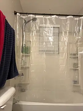 Snapshot of lovelyy_kitty chatting on 11/14/25, 04:00 lovelyy kitty online show from 11/14/25, 04:00