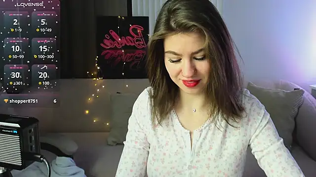 Selena grey  online show from 02/09/25, 03:53