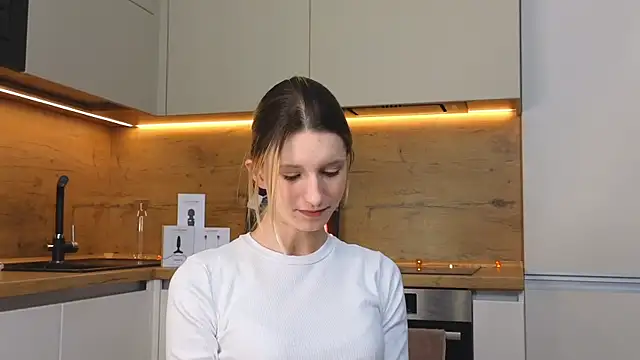 Fellissa online show from 12/13/24, 04:05