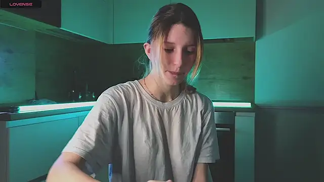 Fellissa online show from 12/21/24, 03:53