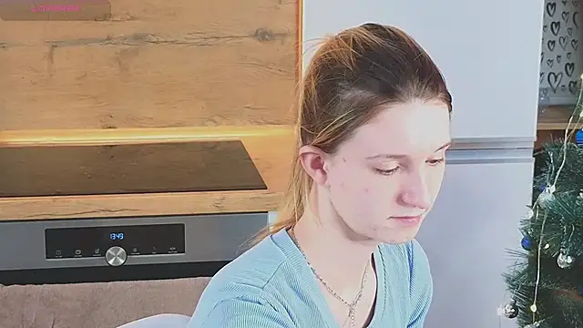 Fellissa online show from 12/27/24, 04:10
